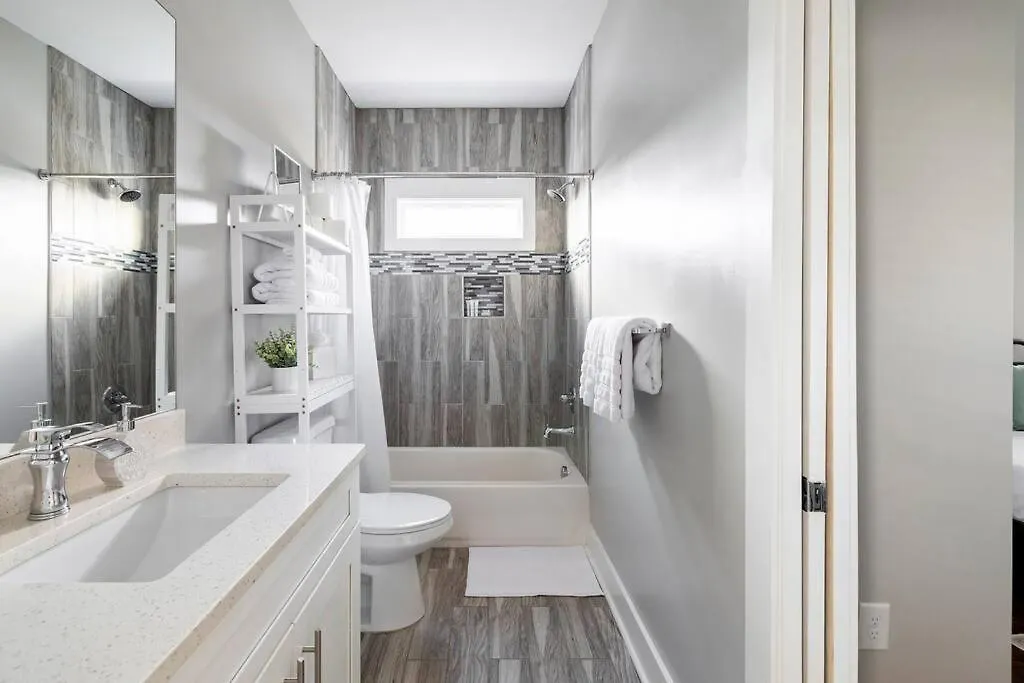 Villa Hot Tub, Fire Pit, King Bd & Ig Opps - 5 Min To Dt Nashville